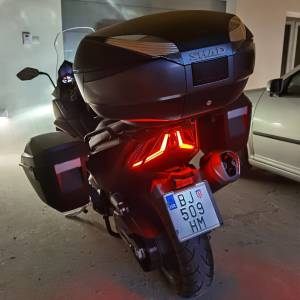 Kymco AK 550