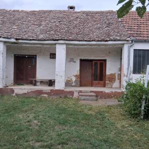 Nijemci, kuća na prodaju sa poljoprivrednim zemljištem
