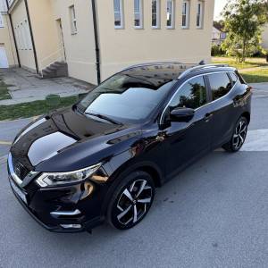 NISSAN QASHQAI 1,6 DCI 130 KS AUTOMATIK 2018 REG 08/26