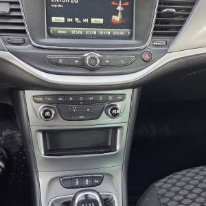 Opel Astra 1.6 cdti ecoD reg 1 godinu