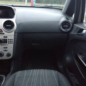 OPEL CORSA 1.4 16V BENZ - LPG 2008.g