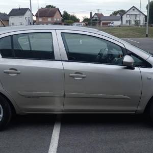 OPEL CORSA 1.4 16V BENZ - LPG 2008.g