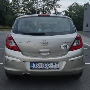 OPEL CORSA 1.4 16V BENZ - LPG 2008.g
