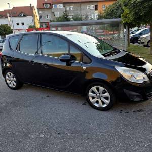 Opel Meriva 1.3 CDTI..2011g..Klima..Tempomat..Park senzori..3200€