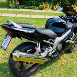 P: Honda CBR 600F, 110ks, SUPER STANJE, UPRAVO NAPRAVLJEN SERVIS