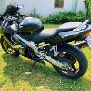 P: Honda CBR 600F, 110ks, SUPER STANJE, UPRAVO NAPRAVLJEN SERVIS