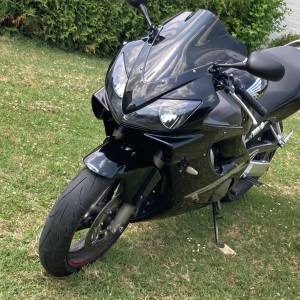 P: Honda CBR 600F, 110ks, SUPER STANJE, UPRAVO NAPRAVLJEN SERVIS