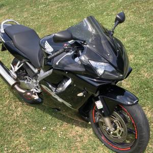 P: Honda CBR 600F, 110ks, SUPER STANJE, UPRAVO NAPRAVLJEN SERVIS