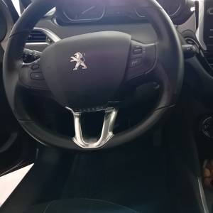 PEUGEOT 2008. 1,2 L ACTIVE 2016. godište, prijeđenih 39.935 km