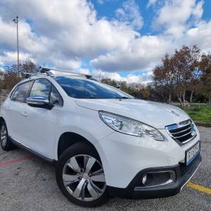 Peugeot 2008 2015. god - Kožna sjedala, Alu felge, Kuka za vuču