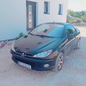Peugeot 206CC 220 TKM Prilika!