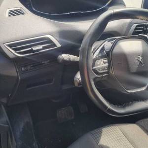 Peugeot 3008 1.5 hdi 130 ks Automatik