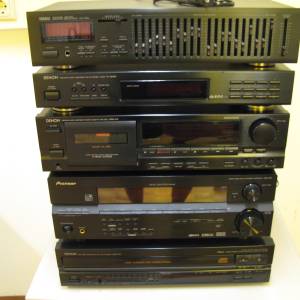 Pojaöalo Pioneer, Denon Tuner, Denon Kasetenrecorder, Denon CD Player,