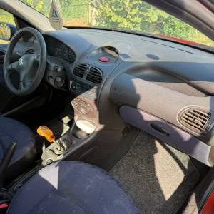 Prodaja auta Peugeot 206