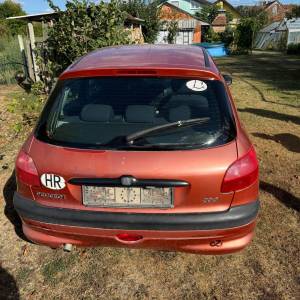 Prodaja auta Peugeot 206