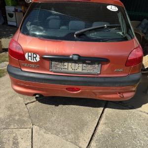 Prodaja auta Peugeot 206