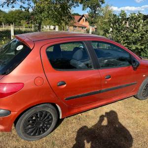 Prodaja auta Peugeot 206