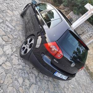 Prodaje se golf 5 1.9.tdi