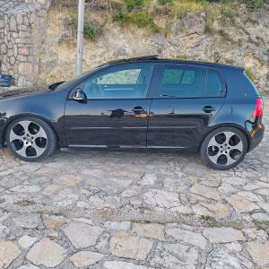 Prodaje se golf 5 1.9.tdi