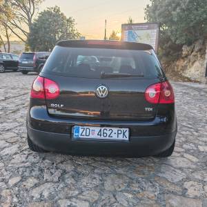 Prodaje se golf 5 1.9.tdi