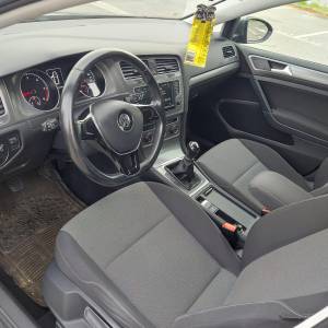 PRODAJEM GOLF 7 , KARAVAN 2016g
