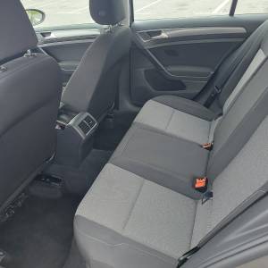 PRODAJEM GOLF 7 , KARAVAN 2016g