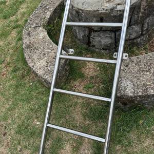 Prodajem inox penjalicu 180 cm – idealna za more ili bazen