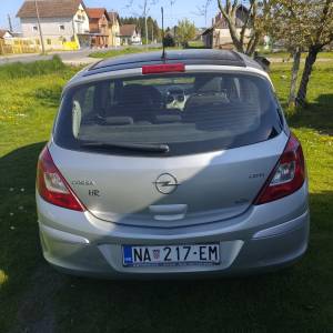 Prodajem Opel Corsu 1.3Cdti 2007god