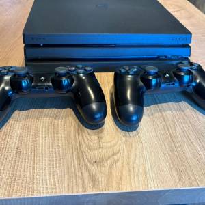 Prodajem PlayStation 4 Pro konzolu u izvrsnom stanju