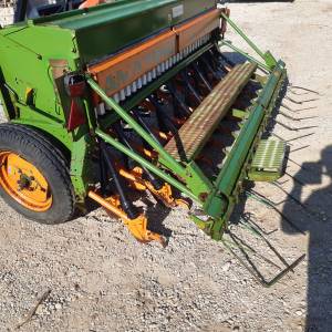 sijačica za žito AMAZONE D8 --3m