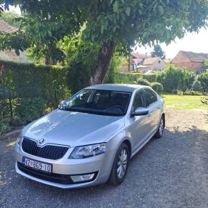 Škoda Octavia 1,4 TSI, 2015g
