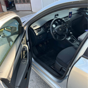 Škoda Octavia 1.6 TDI 2014 god 294.xxx km