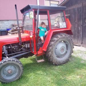 Tafe tigar 42DI 99.god registriran,moguča zamijena po dogovoru