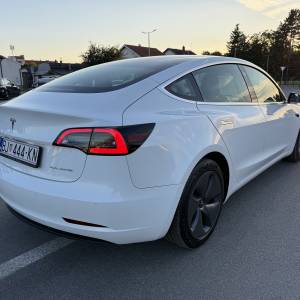 Tesla Model 3 SR+ RWD