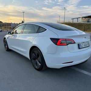 Tesla Model 3 SR+ RWD