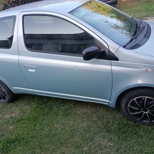 Toyota yaris 2005 1.0 klima