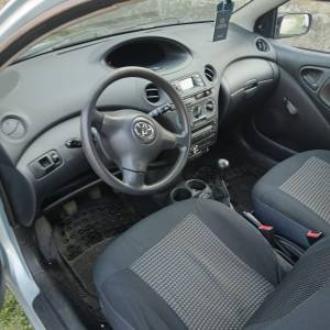 Toyota yaris 2005 1.0 klima