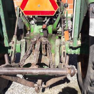 Traktor JOHN DEERE 2020