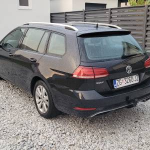VW Golf 7,5 Comfortline 1.0 TSI, NAVI, ALU,LED masaža,touch ekran,ACC