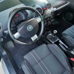 VW NEW BEETLE - VOLKSWAGEN BUBA 1.9 TDI KLIMA, ALU 16, TEMPOMAT 5700€