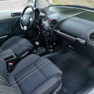 VW NEW BEETLE - VOLKSWAGEN BUBA 1.9 TDI KLIMA, ALU 16, TEMPOMAT 5700€