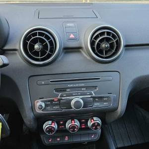AUDI / A1 Sportback 1,6 TDI 2018 god. Registriran do 08/26.