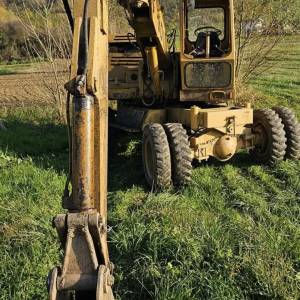 Bager liebherr 901 lomljiva ruka 098446339