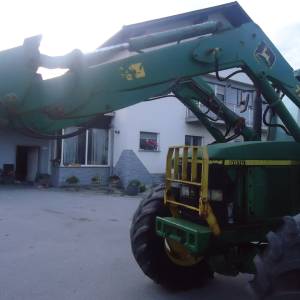 čelni utovarivač za traktor John Deere 6810