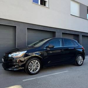 CITROEN C4 //99tkm//prvi vlasnik//HR auto//servisna knjiga//odličan//