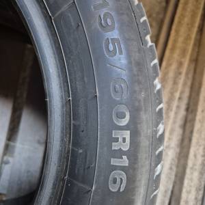 DUNLOP ZIMSKE GUME 195/60/16 - 2 kom