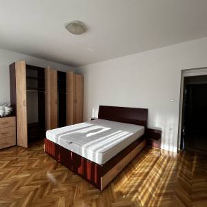 Gornja Dubrava - Novonamješten 3-soban stan 75 m2 + parking