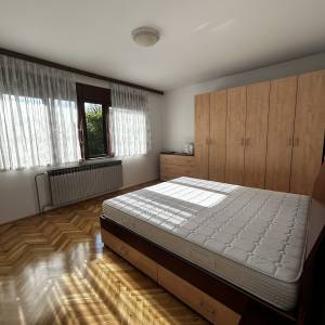 Gornja Dubrava - Novonamješten 3-soban stan 75 m2 + parking