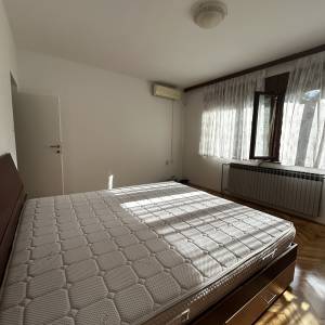 Gornja Dubrava - Novonamješten 3-soban stan 75 m2 + parking