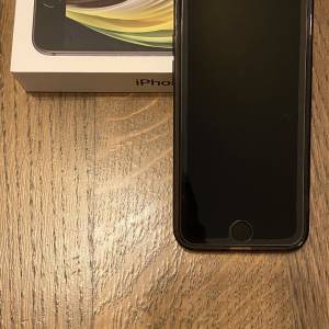 iPhone SE2 2021.